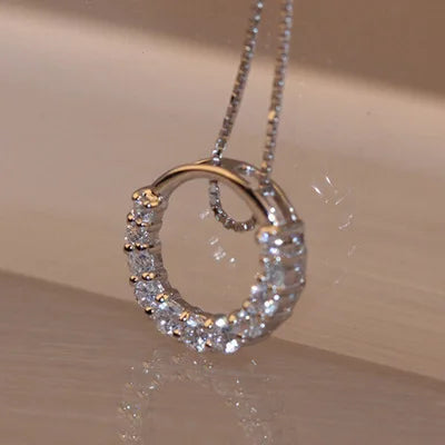 Timeless Round Glow Pendant