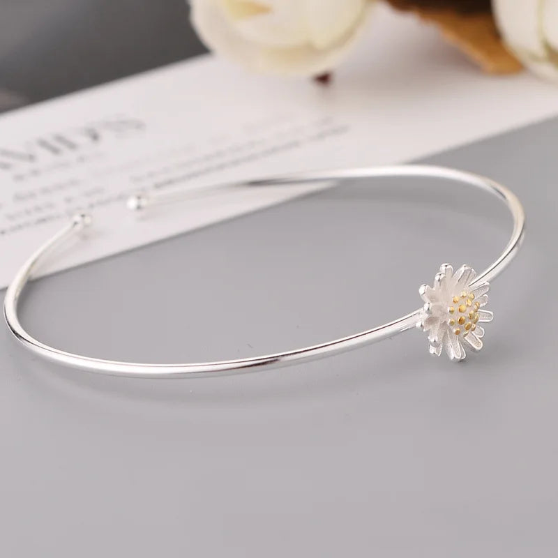 Luna Daisy Silver Bracelet