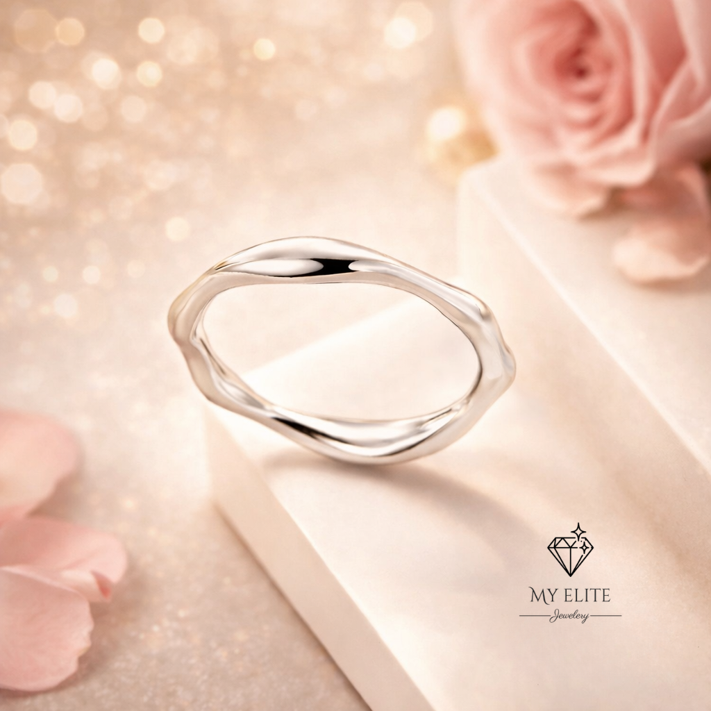 Timeless Plain Silver Ring