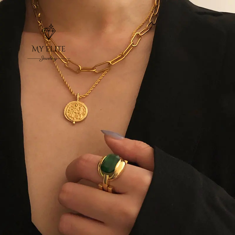 Emerald Glow 925 Ring